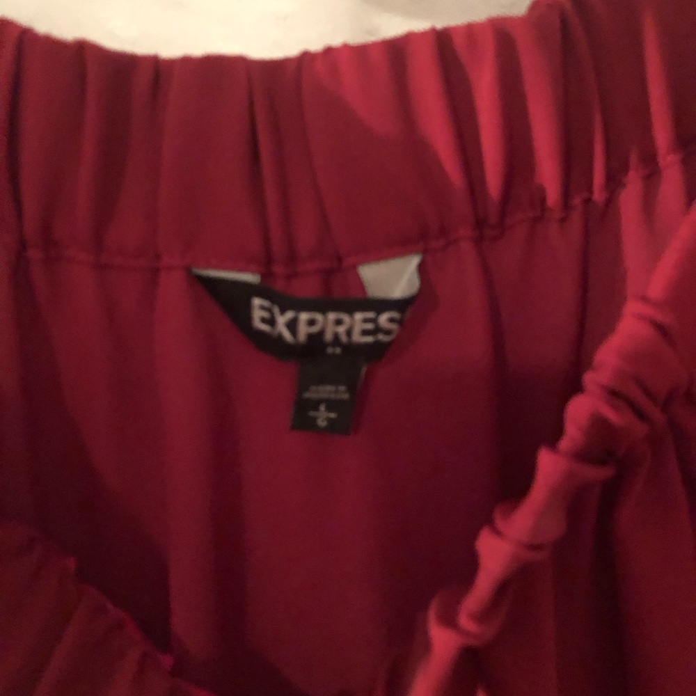 Express Off Shoulder Blouse - Picture 4 of 5